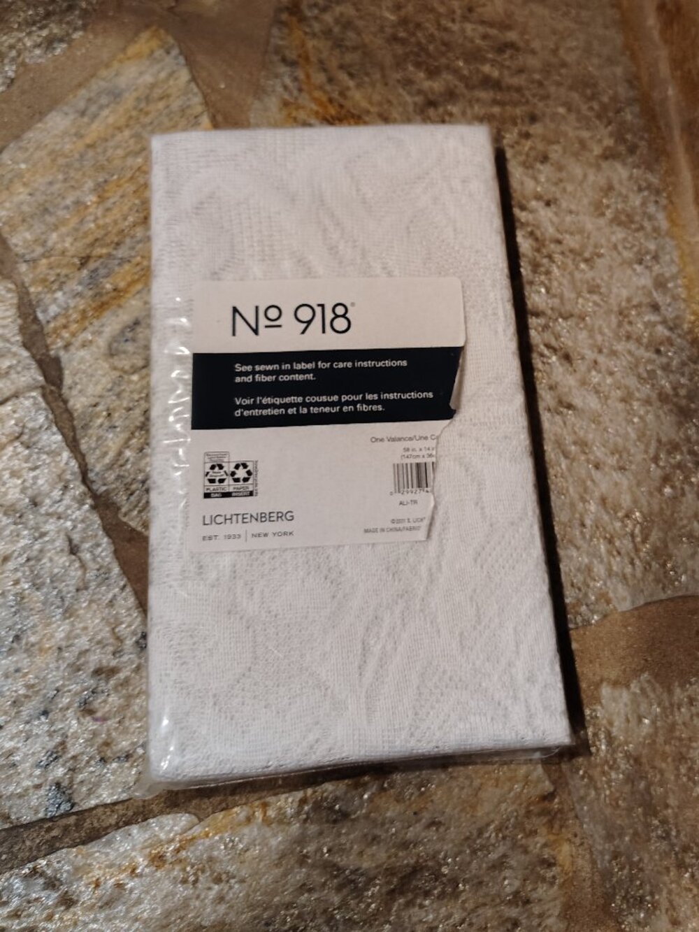 No 918 Lichtenberg White Lace Valance NIP Brand New 58" x 14"